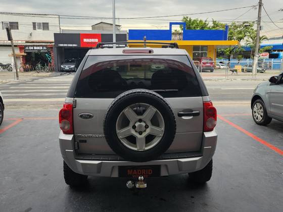 FORD ECOSPORT 1.6 XLT 8V FLEX 4P MANUAL FORD ECOSPORT 1.6 XLT 8V FLEX 4P MANUAL